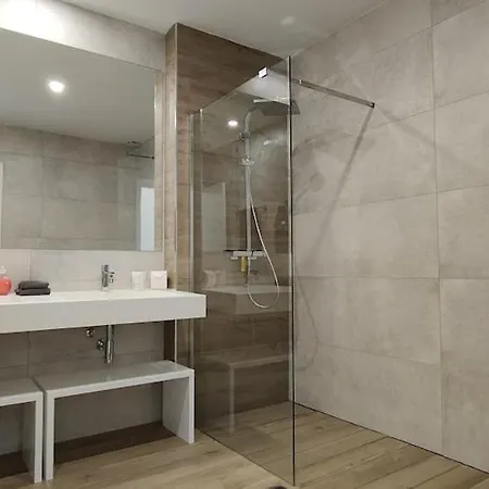 Josefine - Meerblick, Pool Und Wellness Appartement Marbella