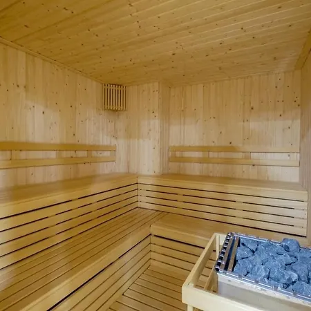 Josefine - Meerblick, Pool Und Wellness Apartament Marbella