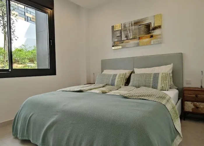 Josefine - Meerblick, Pool Und Wellness Appartement