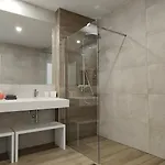 Josefine - Meerblick, Pool Und Wellness Apartmán Marbella